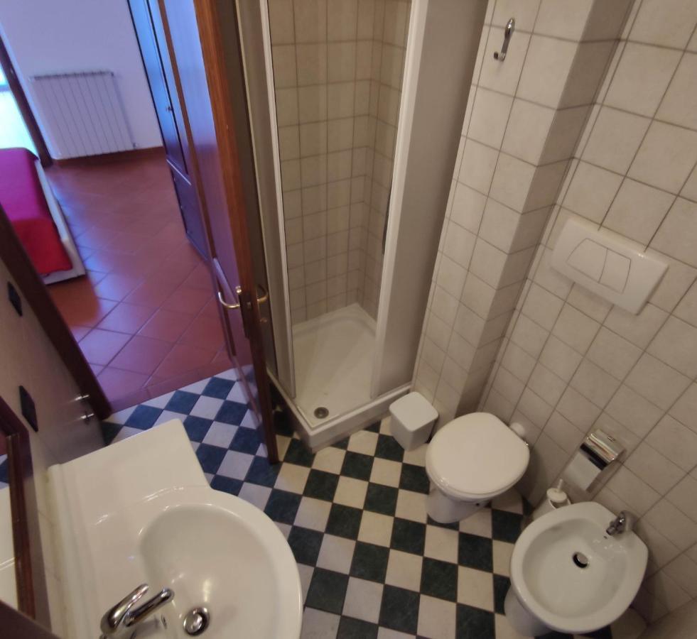 M&M Pinzi Suite Apartment Montepulciano Stazione Esterno foto